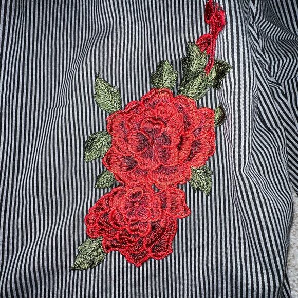 Gypsies & Moondust Off the Shoulder Striped Black and White Embroidered Top XL - Picture 6 of 9